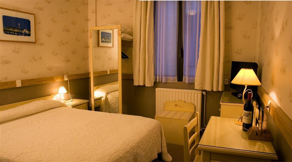 Hotel Des 4 Soeurs Bordeaux Dış mekan fotoğraf